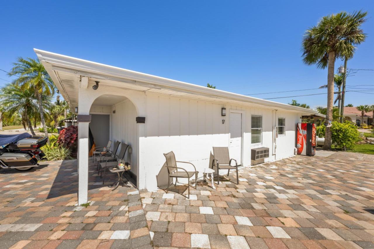 2 Bed Cottage With Pool, Close To Beach! Bbq Grills & Patio Fort Myers Extérieur photo