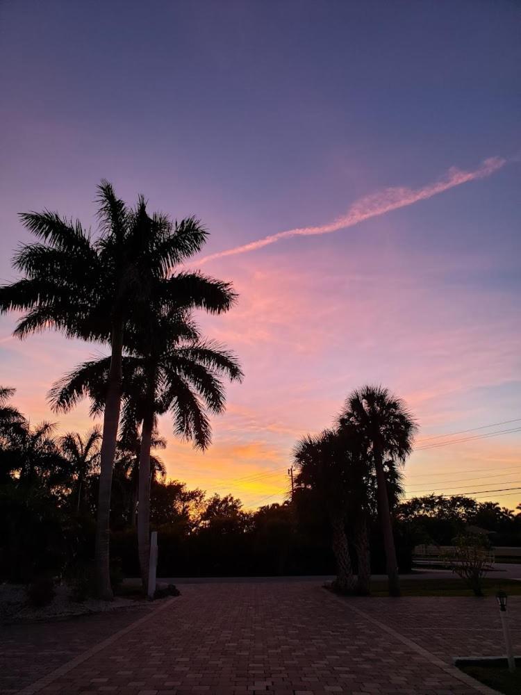2 Bed Cottage With Pool, Close To Beach! Bbq Grills & Patio Fort Myers Extérieur photo